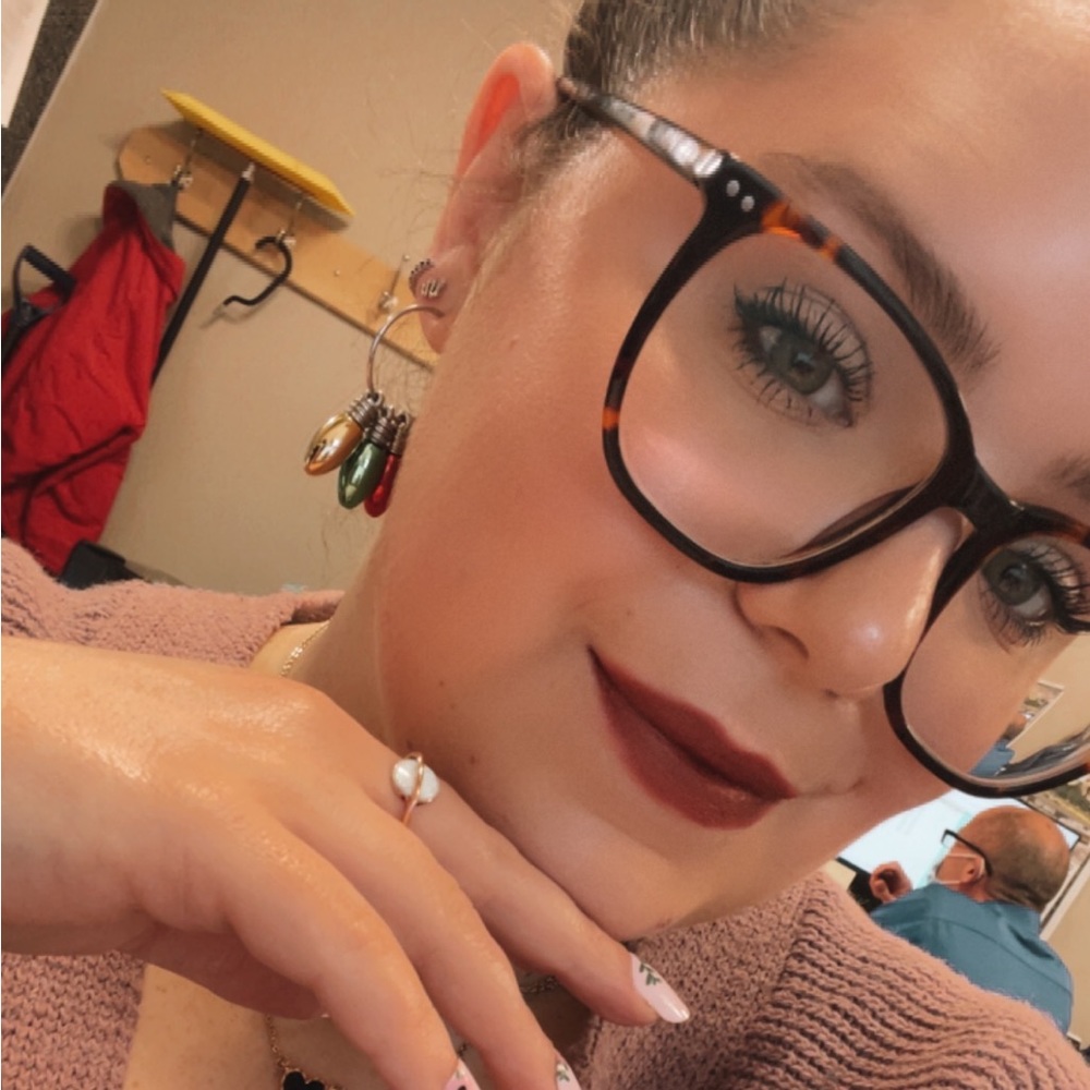 Meet your Posher, Shannon